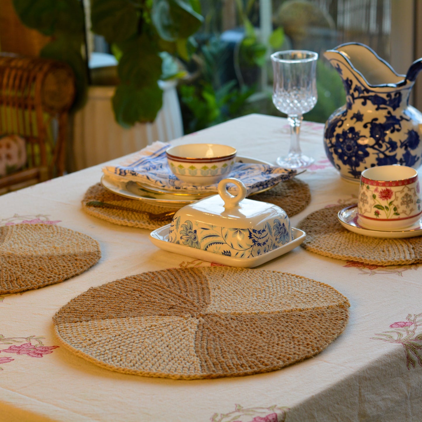Round Jute-Cotton Thread Placemat ( Combo Pack of 2 )