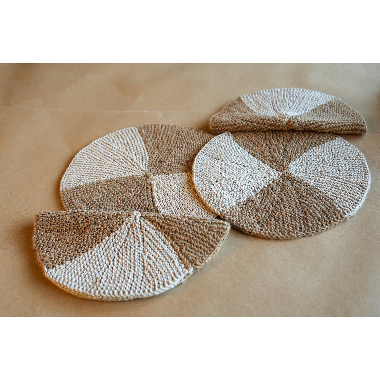Round Jute-Cotton Thread Placemat ( Small, Pack of 4 )