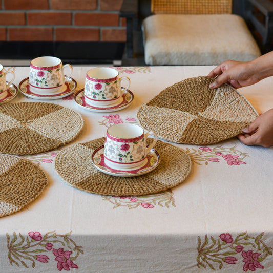 Round Jute-Cotton Thread Placemat ( Small, Pack of 4 )